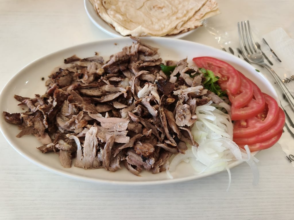 Meşhur Dönerci Dadaşın Yeri