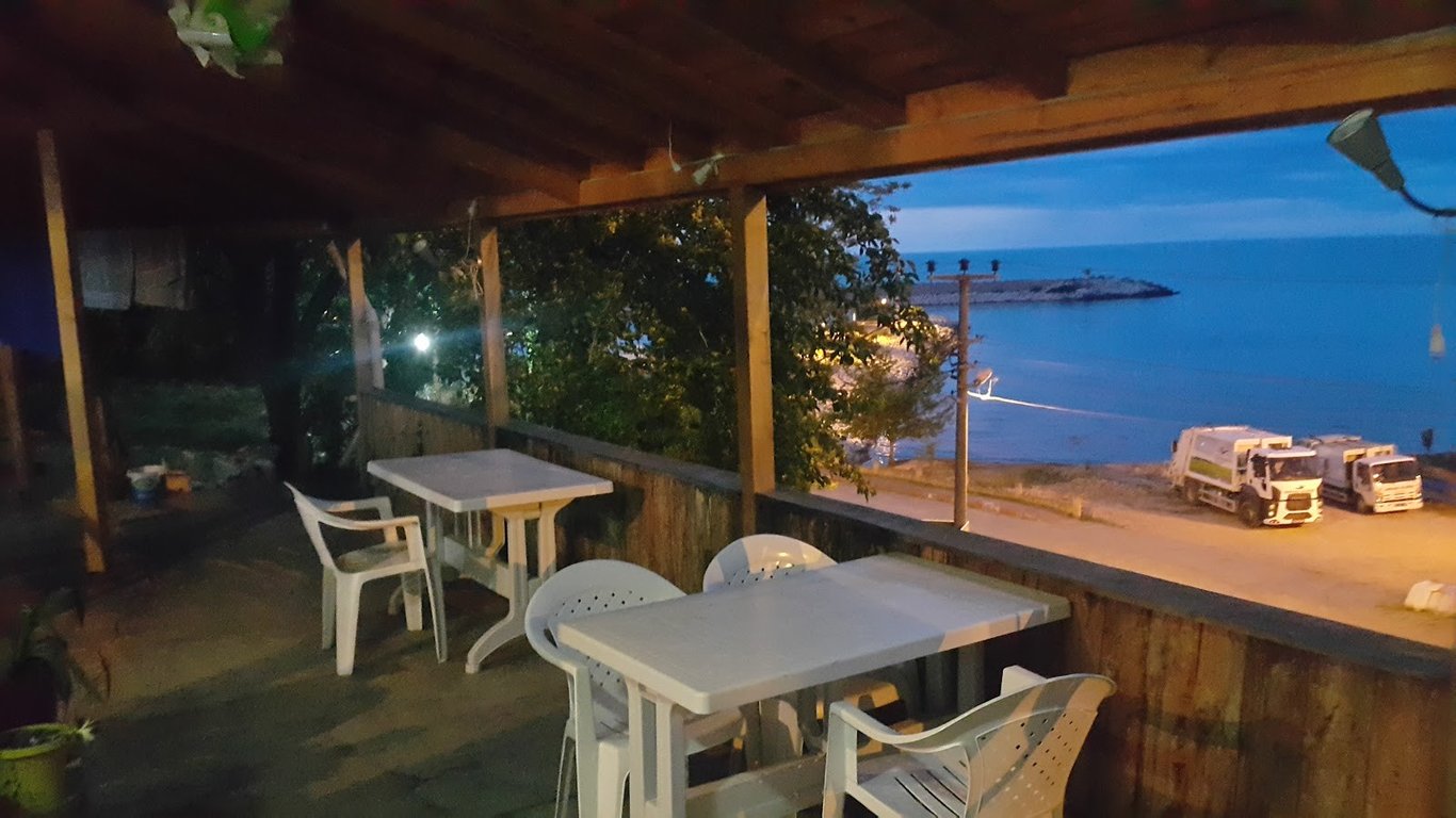 Paradise B & B