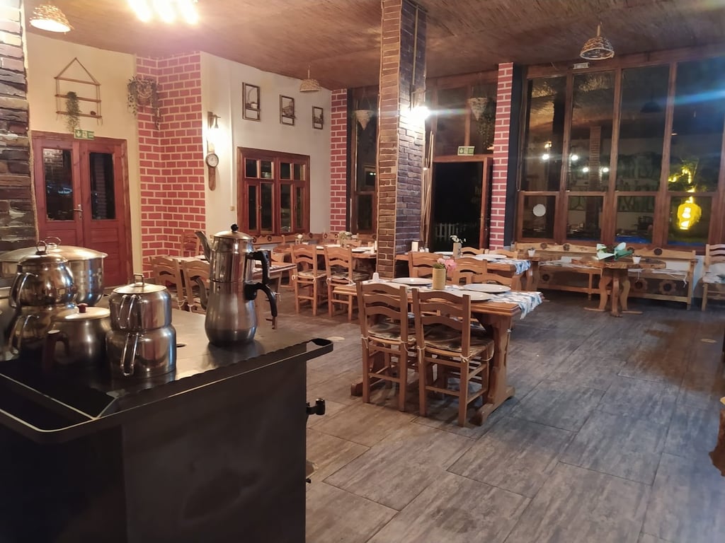Purki Cafe Restoran
