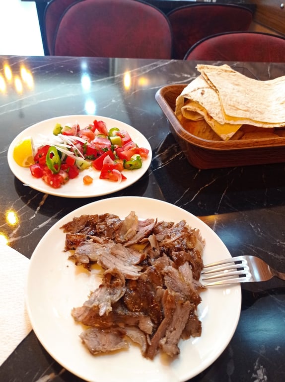 Erdem Cağ Döner Adil Usta