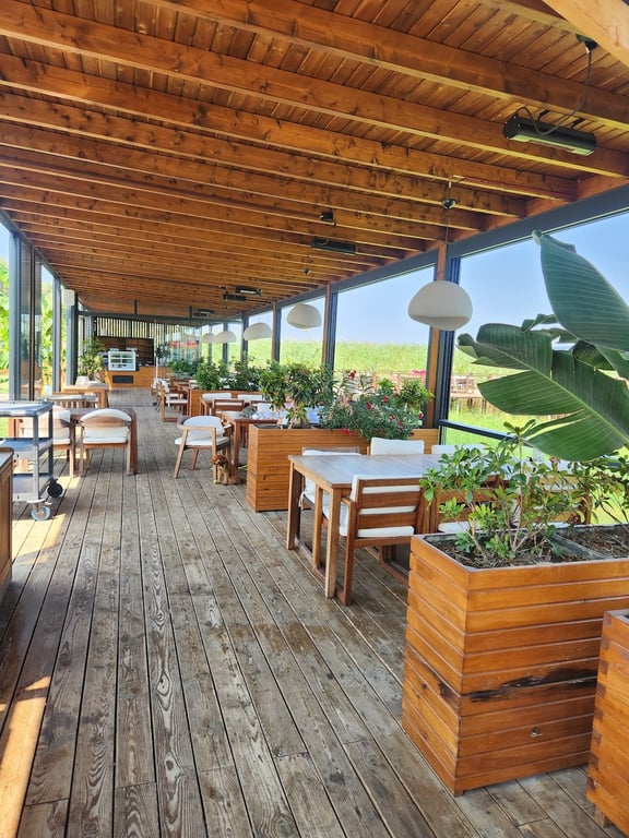 Velour Resort & Restaurant