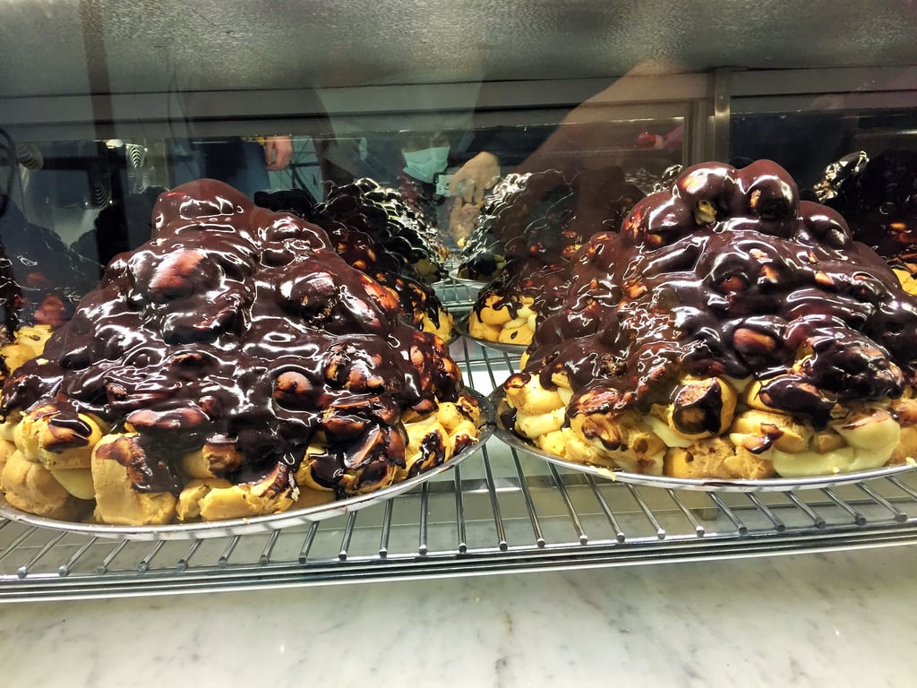 İnci Pastanesi Profiteröl