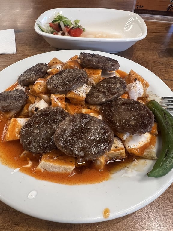 Bereket Köfte Salonu