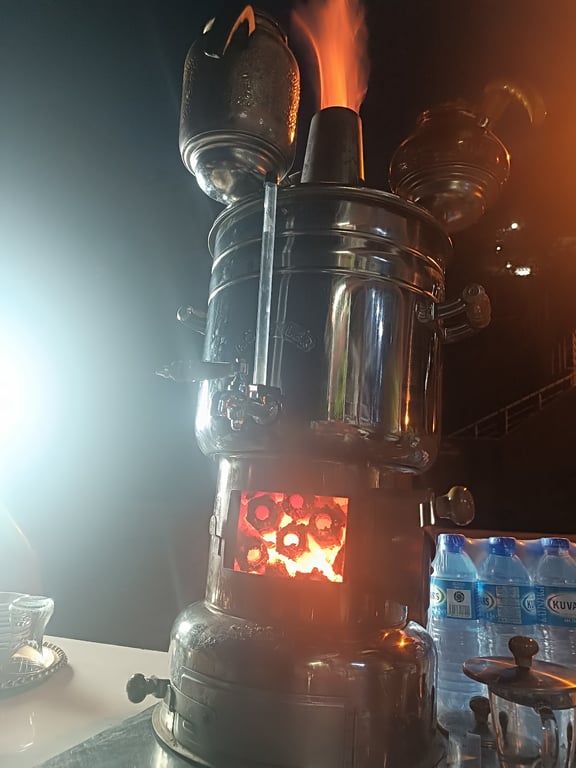 Mısırcı Kestaneci - Çay ve Kabak Tatlısı
