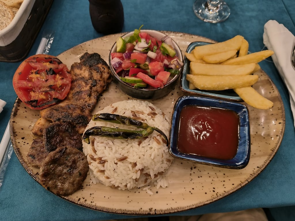 İşliyen Balık Evi
