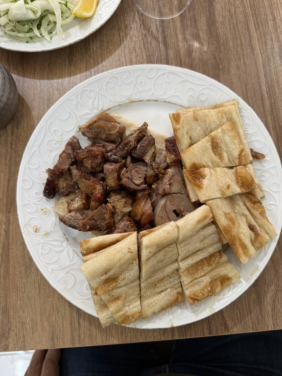 Tandır Kebap Nazmi Ustanın Yeri