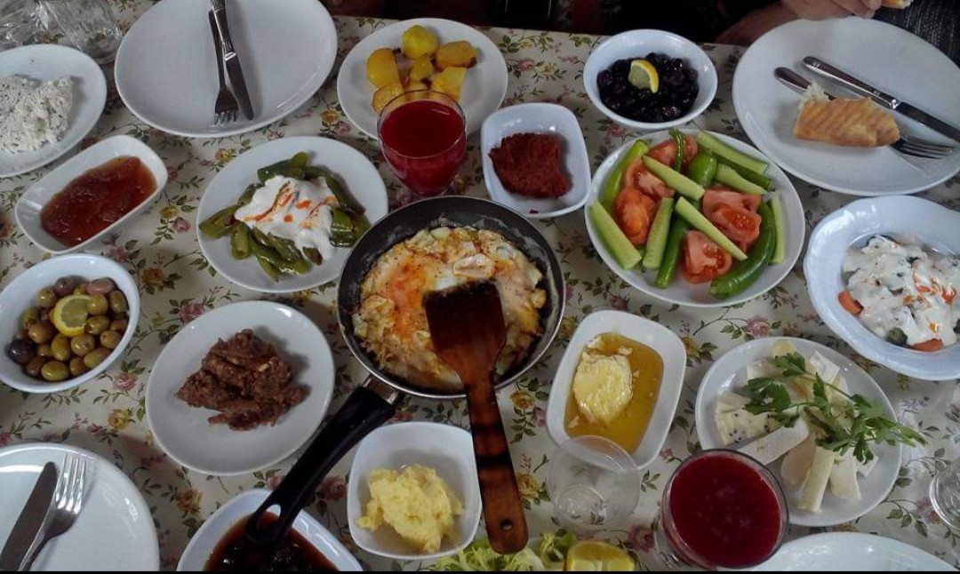 Kardeşler 2 Gözleme Evi