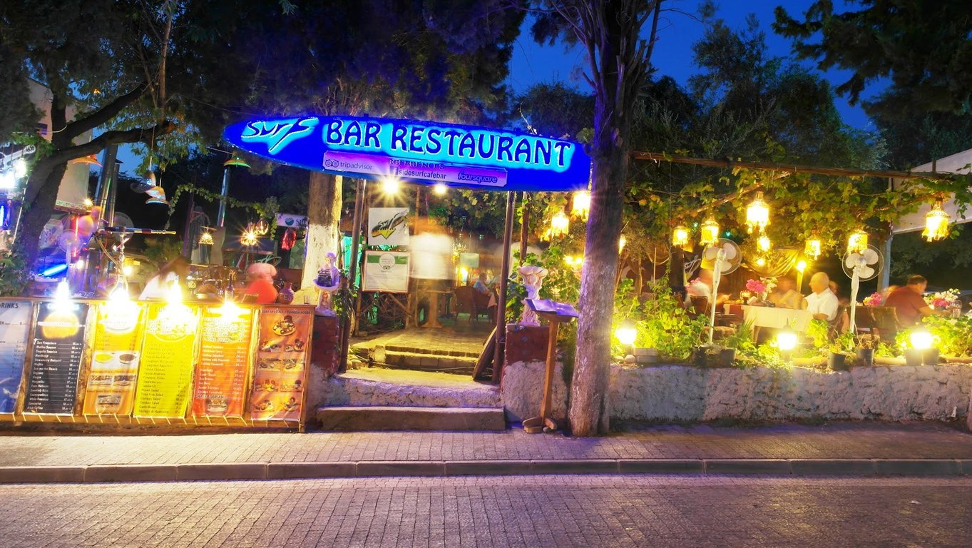 Surf Bar restaurant