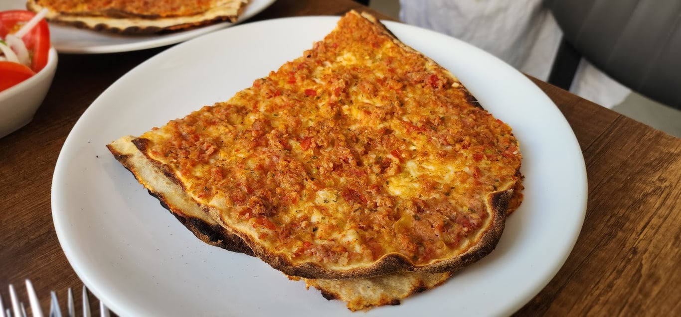 Karadeniz Pide Lahmacun 60