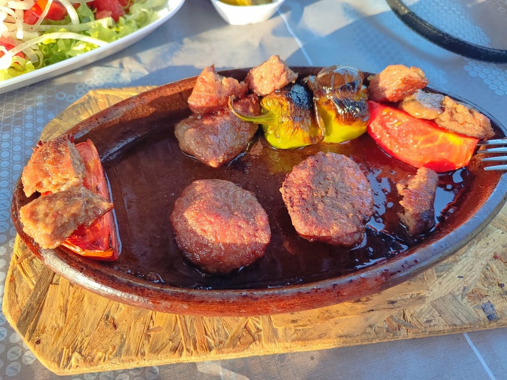 Sarıkız Ada Et & Balık Lokantası