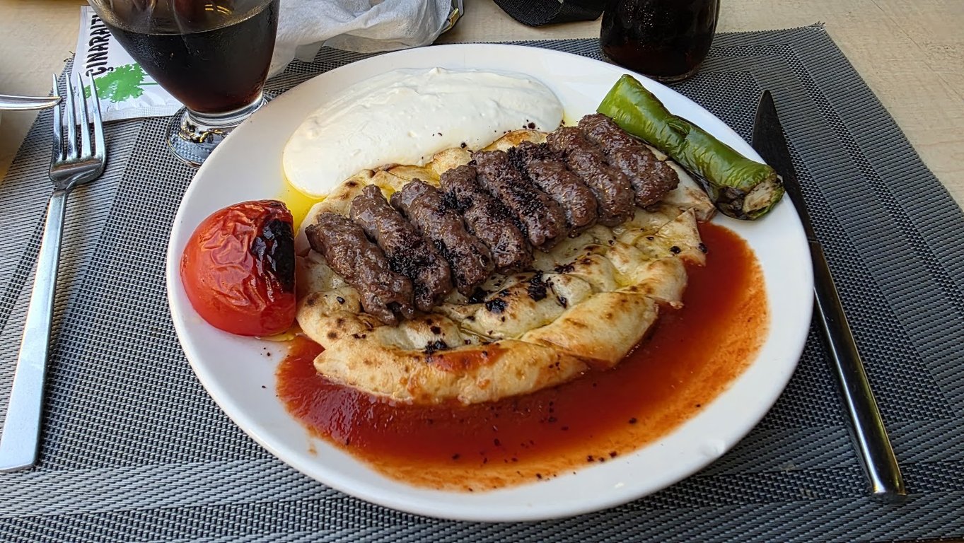 Çınaraltı