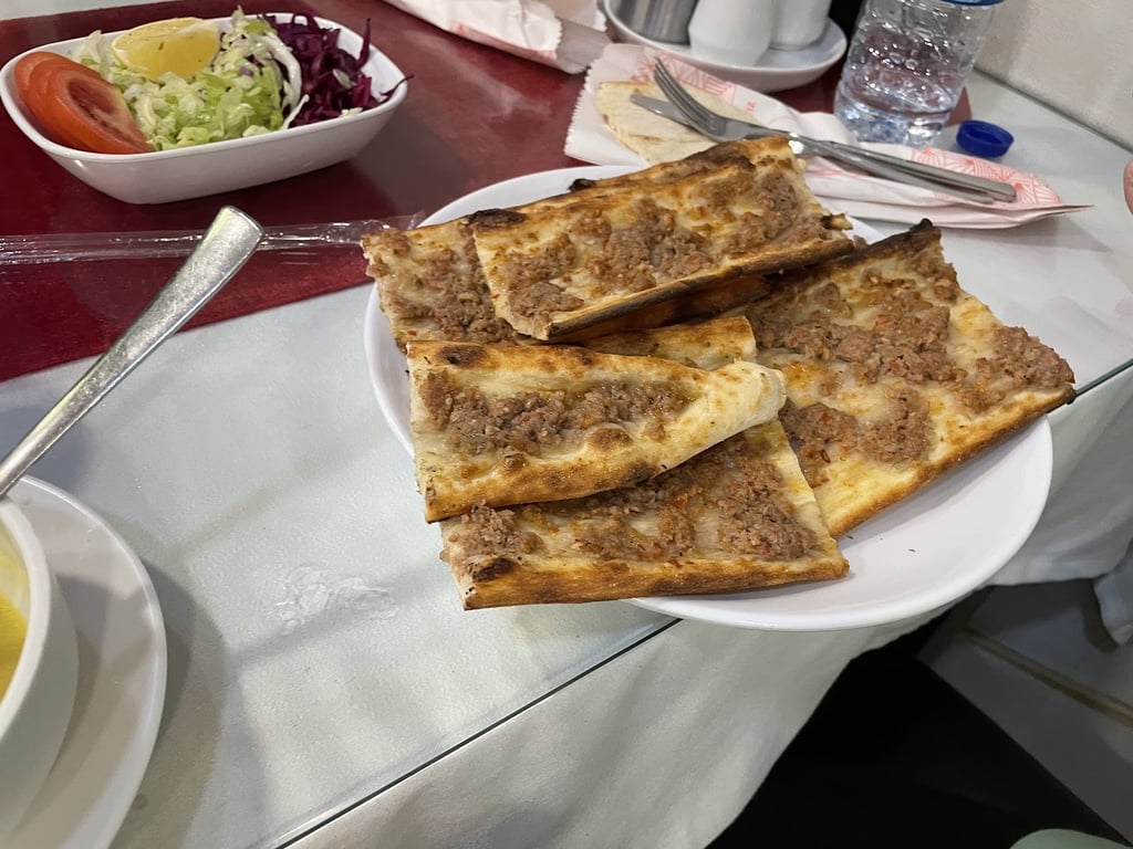 Sivas Etli Ekmek Köfte Meşhur Sivaslı Oğuz Usta