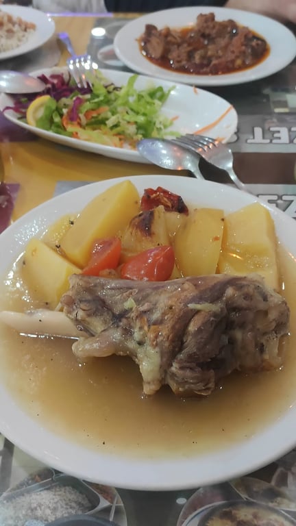 Özcan Lezzet Sofrası