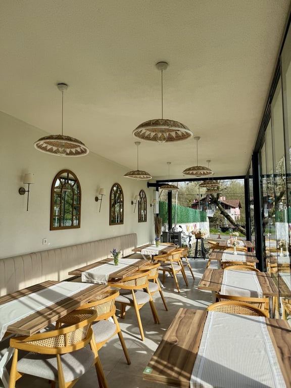 Güneşli Bahçe Kahvaltı Kafe