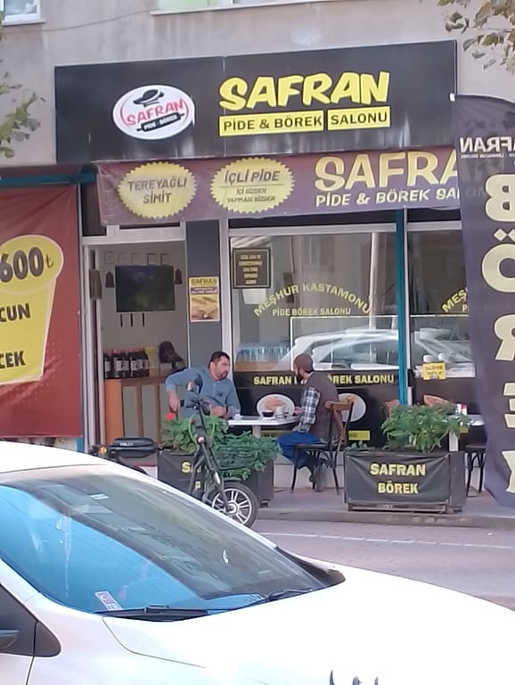 Safran Pide Börek Salonu