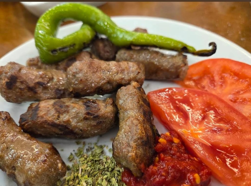 Şöhretler Beşiktaş Köftecisi