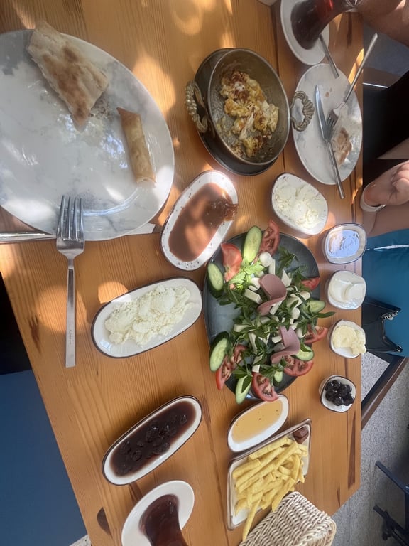 Chef's Garden Cafe Restaurant