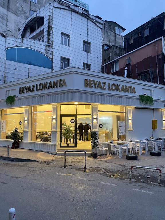 Beyaz Lokanta