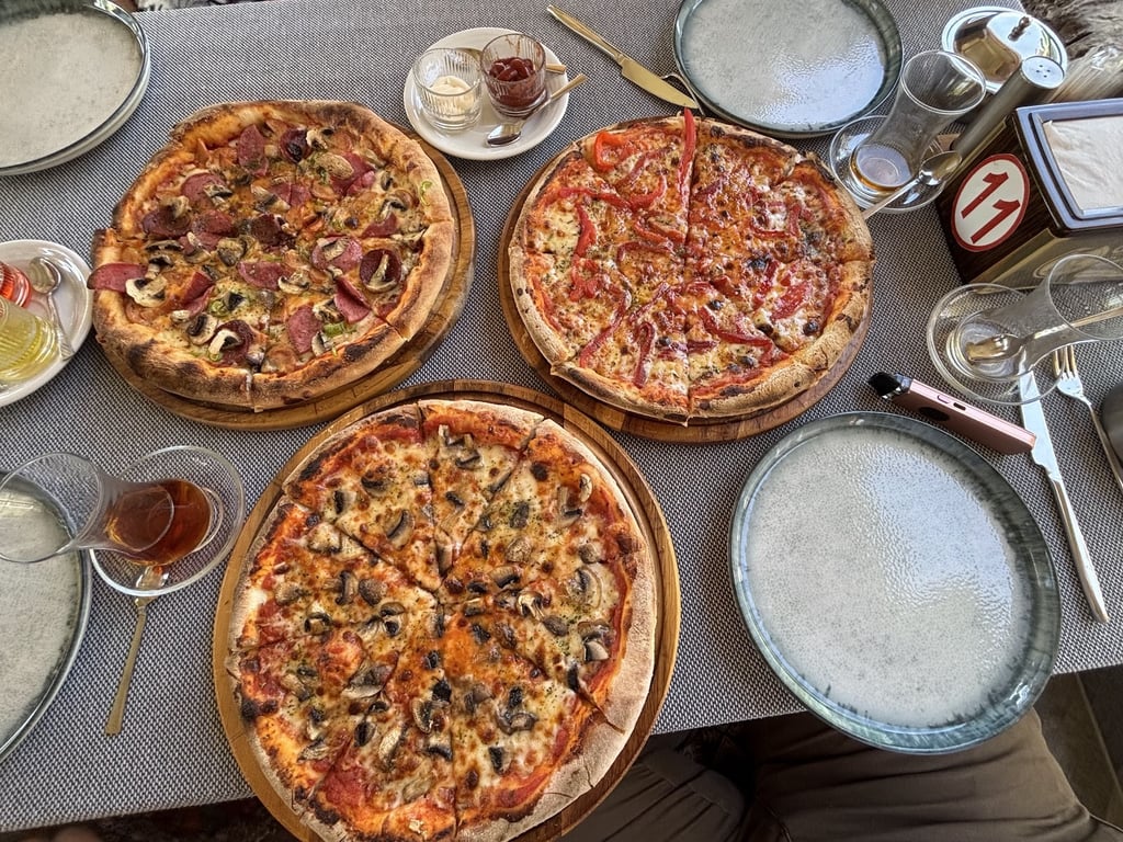 Gizemli Bahçe Gözleme Evi Kahvaltı ve Pizza Restoranı Uğurlu Bucak Burdur