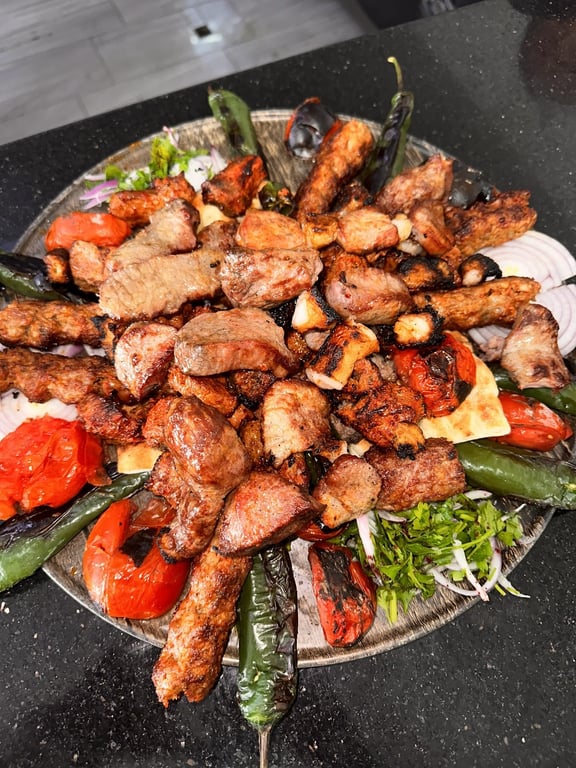 Kebapçı Muhittin Usta Fırınlı Et Lokantası