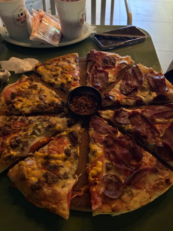 Urban Monkey Pizza