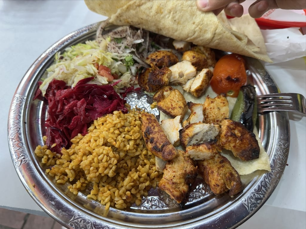 Efe Pide Kebap Lahmacun Salonu