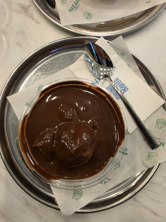 Suadiye Nazar Profiterol