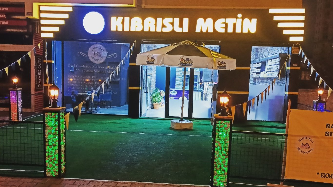 Kıbrıslı Metin Usta Pastaneleri