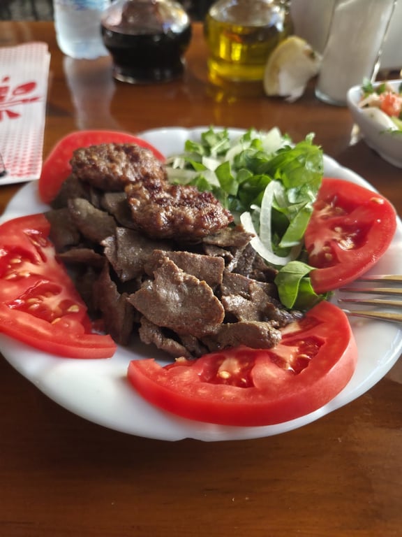 Adalılar Kebap Salonu