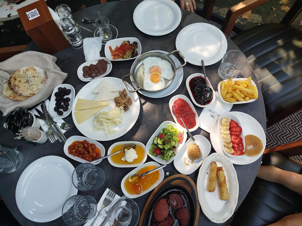 Uludağ Mola Garden Kahvaltı, Cafe & Organizasyon