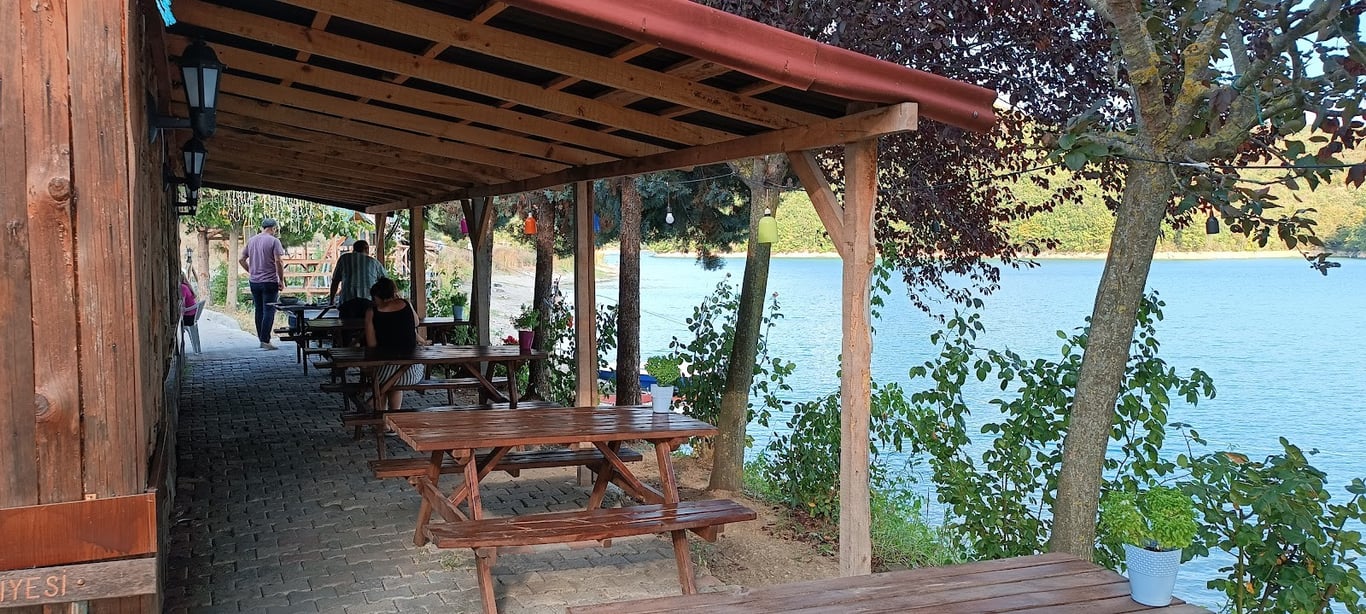 Çamdibi alabalık ve kahvaltı lokantası — photo 1
