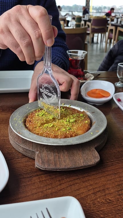 Karacabey Kebap Künefe
