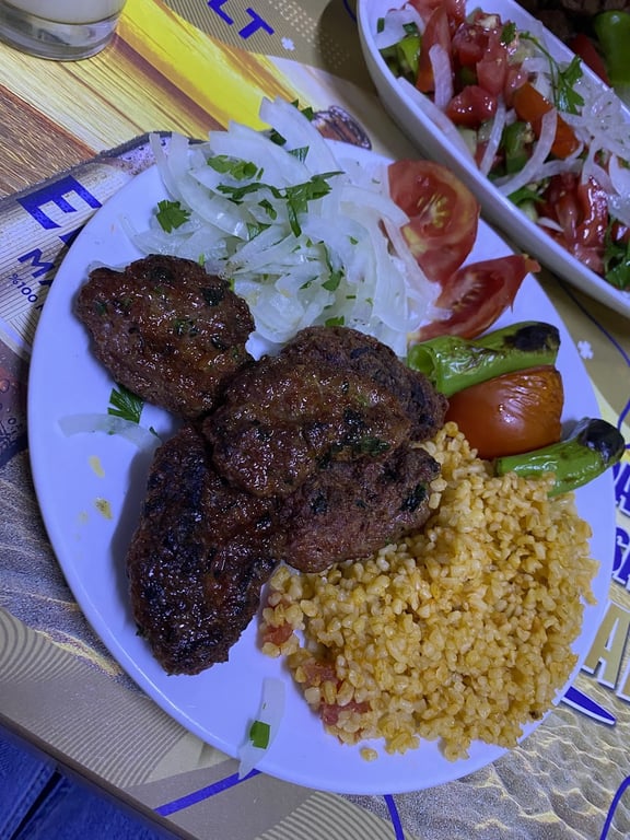 Özen Lokantası (Piliç & Meyhane)