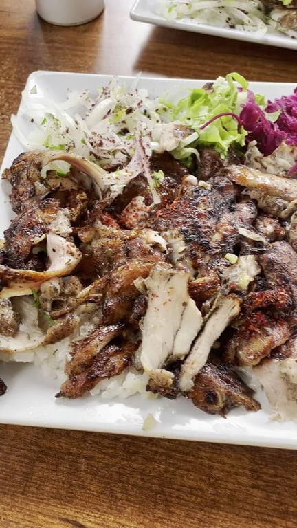 Adem Usta Tavuk Cağ Döner