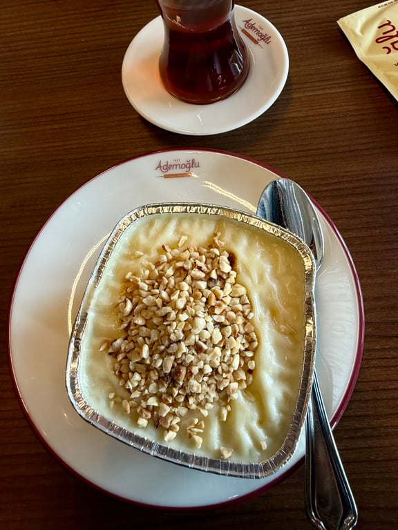 Ademoğlu Döner — Foto 2