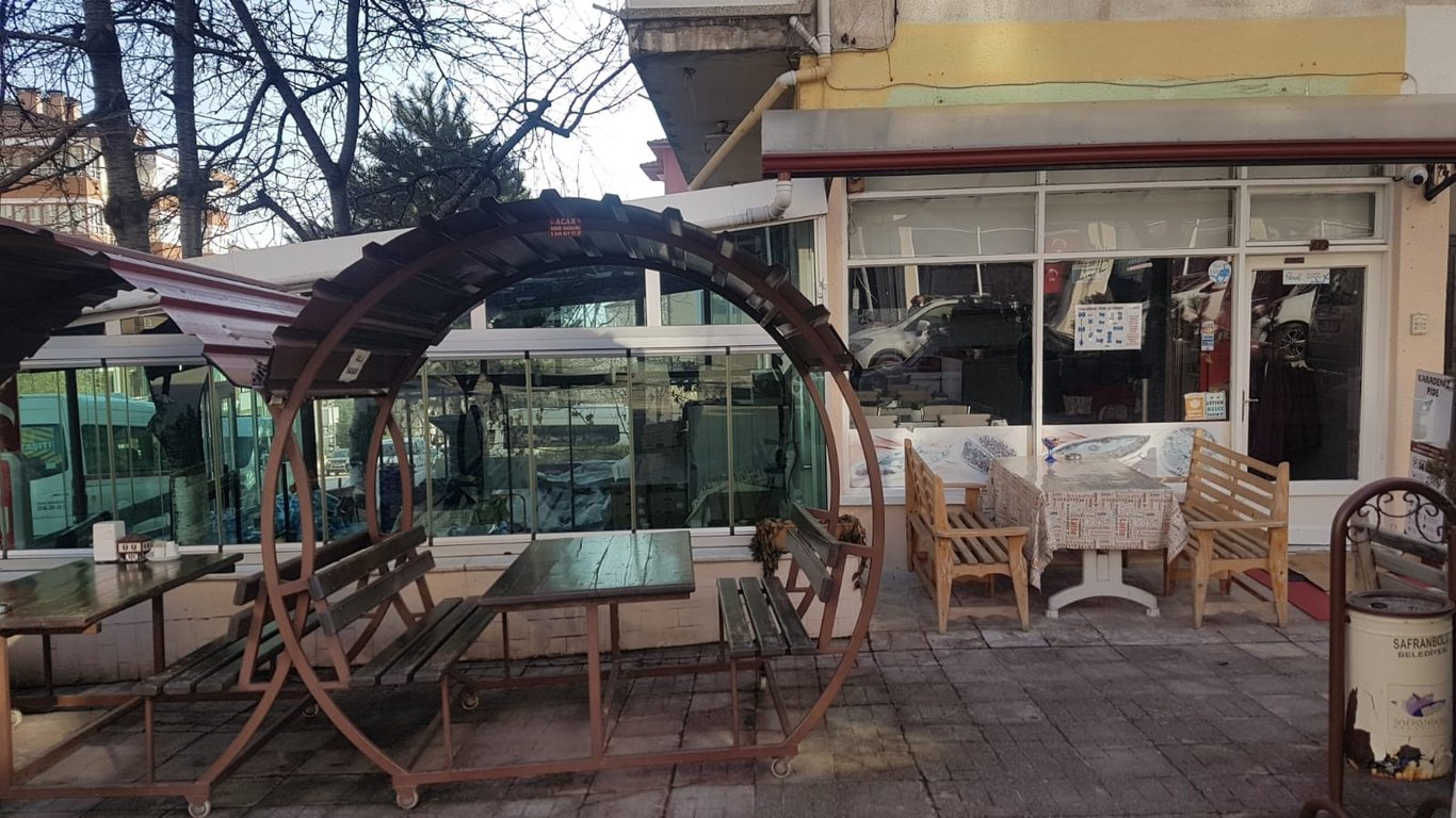 Karadeniz Pide Salonu