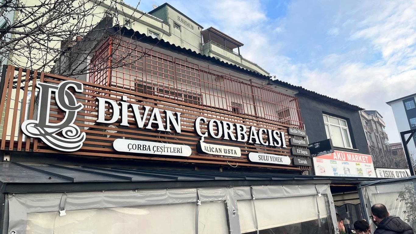 Divan Çorbacisi Alican Usta