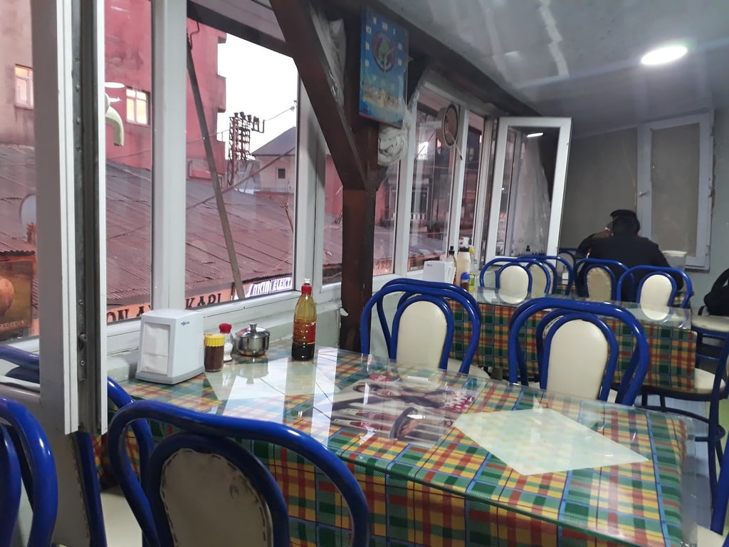 Uğur Döner Salonu
