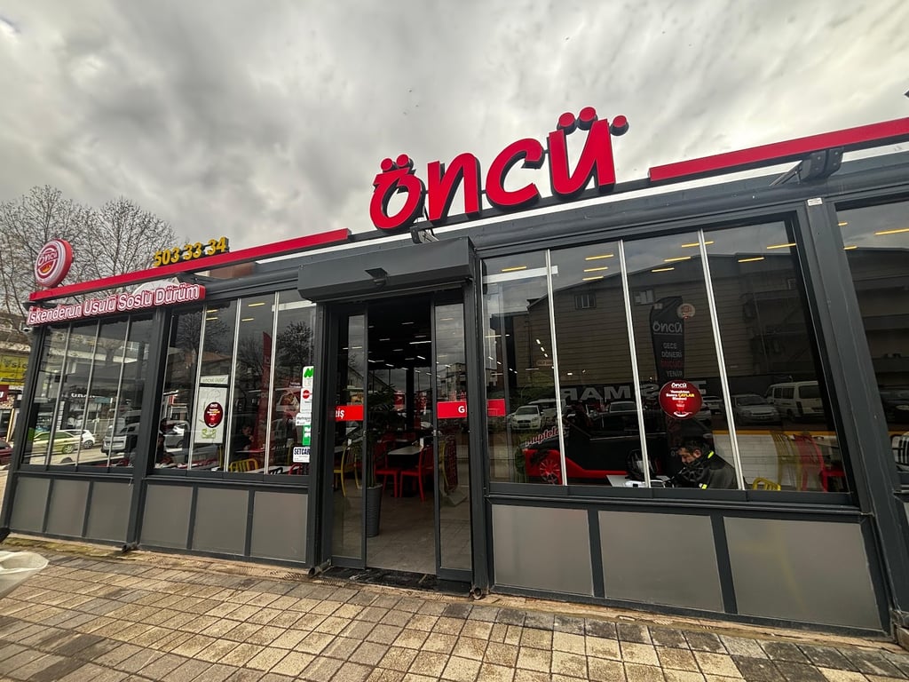 Öncü Döner