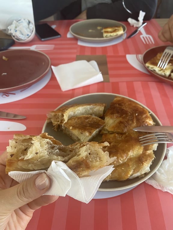 Has Börek