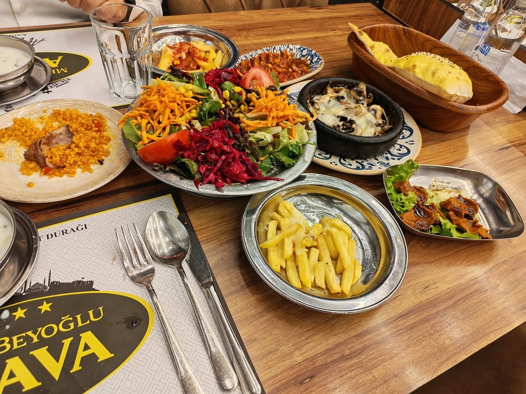 Meşhur Beyoğlu Aspava