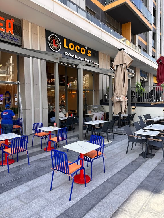 Locos Waffle Kumpir Pizza Coffee