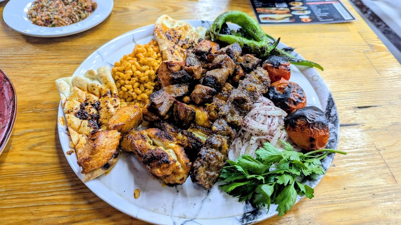 Hk Kebap Home (Halil İbrahim Kebap Evi)