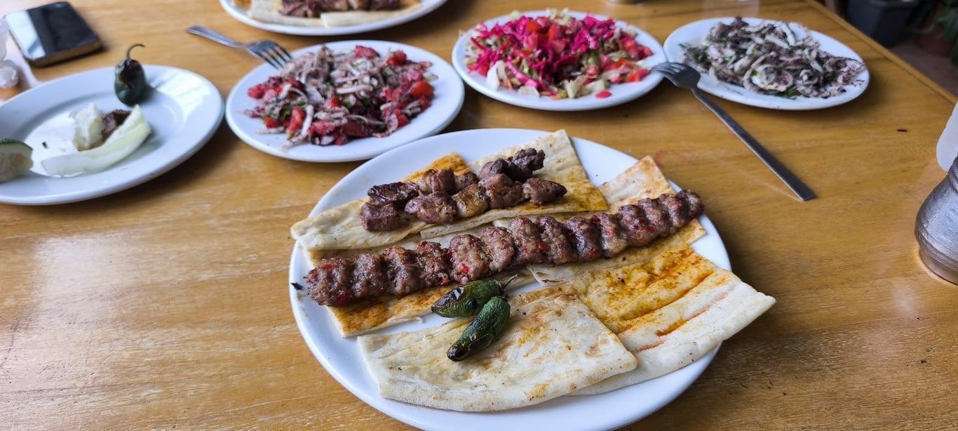 Elif Usta Sarıçam Kebap