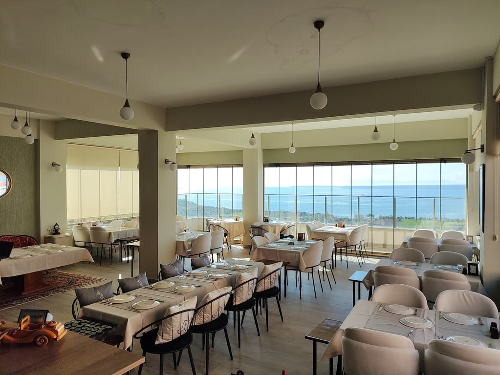 Eşraf Erenköy Restoran — fotoğraf 2