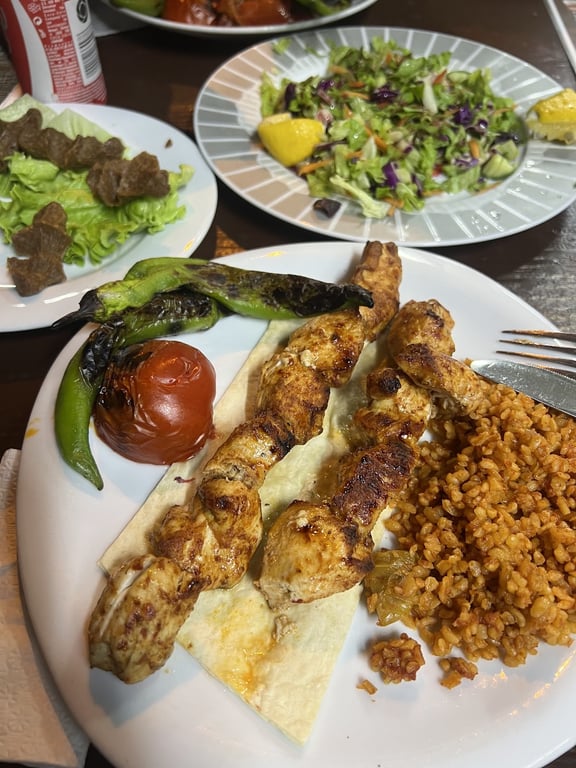 Bayram Usta Kebap Pide Lahmacun Künefe