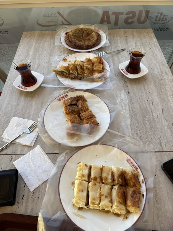 Tarihi Bursa Tahinli Pidecisi Ali Usta Odunluk
