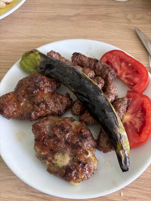 Dostlar Izgara Salonu
