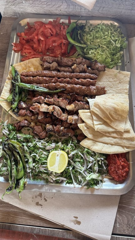 Taşci Et Mangal & Cafe