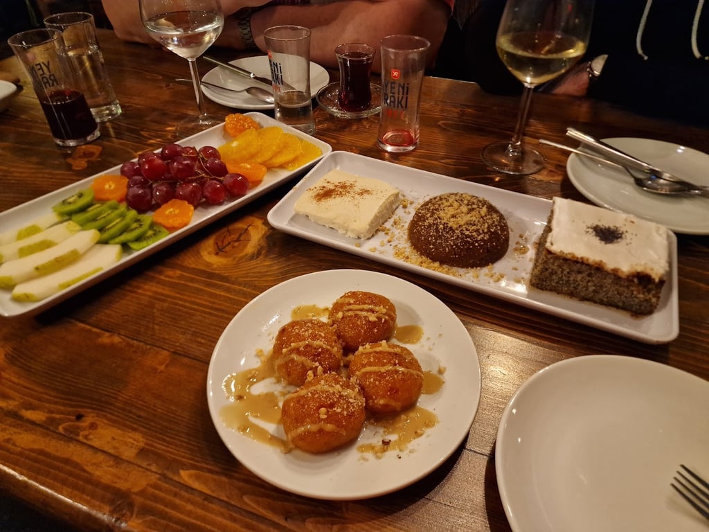 Koyu Meyhane